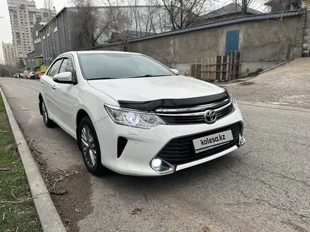 Toyota Camry 2016 года за 10 950 000 тг. в Алматы – фото 27