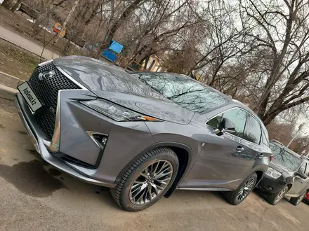 Lexus RX 200t 2018 года за 29 000 000 тг. в Алматы – фото 2