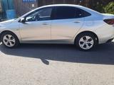 Chevrolet Onix 2023 года за 5 600 000 тг. в Шымкент – фото 2