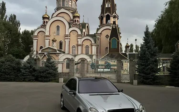 Mercedes-Benz E 320 2002 годаfor6 000 000 тг. в Алматы