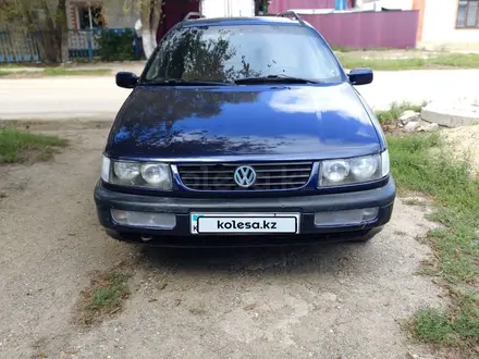 Volkswagen Passat 1995 года за 2 000 000 тг. в Актобе