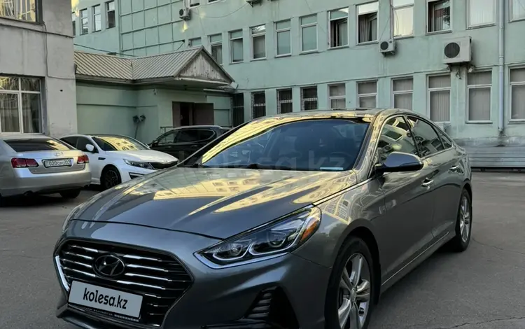 Hyundai Sonata 2018 годаүшін11 000 000 тг. в Алматы