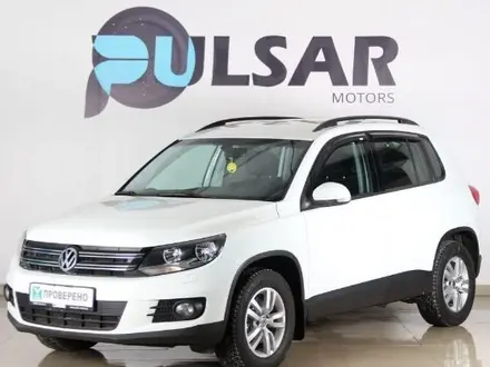 Volkswagen Tiguan 2014 года за 8 800 000 тг. в Семей