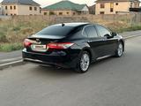 Toyota Camry 2019 годаfor14 000 000 тг. в Шымкент – фото 3