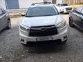 Toyota Highlander 2015 годаfor15 800 000 тг. в Актобе