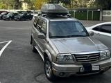 Suzuki XL7 2001 года за 4 700 000 тг. в Алматы