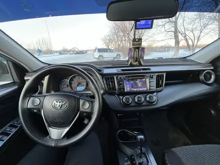 Toyota RAV4 2016 года за 6 250 000 тг. в Актобе – фото 7