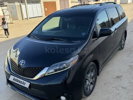 Toyota Sienna 2015 года за 15 000 000 тг. в Актау – фото 41