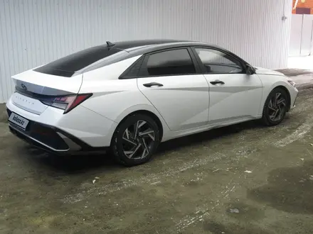 Hyundai Elantra 2024 года за 8 219 000 тг. в Актобе – фото 4