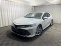 Toyota Camry 2020 года за 13 500 000 тг. в Алматы