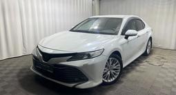 Toyota Camry Luxe 2020 года за 12 800 000 тг. в Алматы