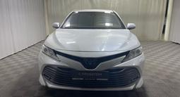 Toyota Camry Luxe 2020 года за 12 800 000 тг. в Алматы – фото 5