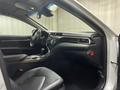 Toyota Camry 2020 года за 13 500 000 тг. в Алматы – фото 6