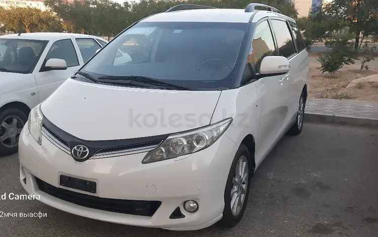 Toyota Previa 2015 годаfor9 500 000 тг. в Актау