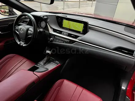 Lexus ES 250 F Sport 2.5 2021 года за 21 500 000 тг. в Алматы – фото 10