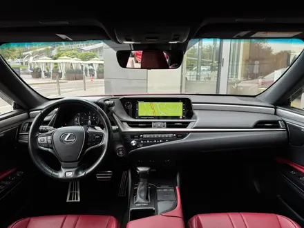 Lexus ES 250 F Sport 2.5 2021 года за 21 500 000 тг. в Алматы – фото 9