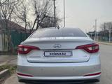 Hyundai Sonata 2015 года за 4 950 000 тг. в Шымкент – фото 4