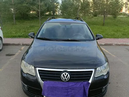 Volkswagen Passat 2007 года за 3 600 000 тг. в Астана – фото 2