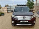 Toyota Highlander 2011 годаүшін10 600 000 тг. в Актау