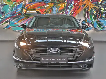 Hyundai Sonata 2022 года за 11 890 000 тг. в Алматы – фото 2