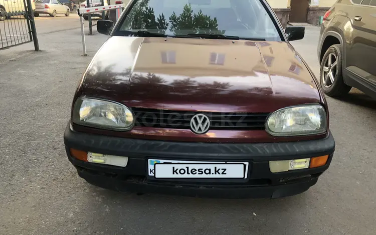 Volkswagen Golf 1993 года за 1 700 000 тг. в Астана