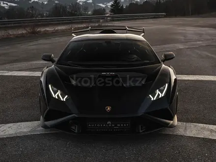 Lamborghini Huracan 2024 года за 214 000 000 тг. в Алматы