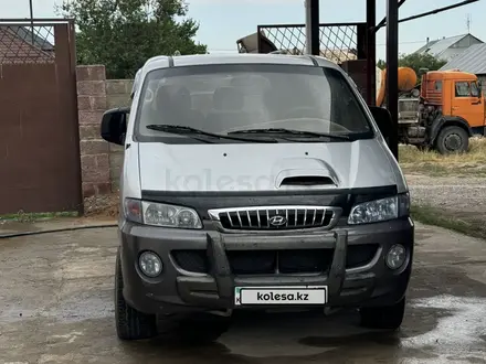 Hyundai Starex 2003 года за 2 300 000 тг. в Шымкент