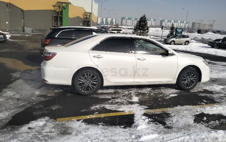 Toyota Camry 2015 года за 10 600 000 тг. в Алматы