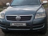 Volkswagen Touareg 2006 года за 4 300 000 тг. в Караганда