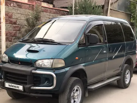 Mitsubishi Delica 1996 годаүшін3 900 000 тг. в Алматы