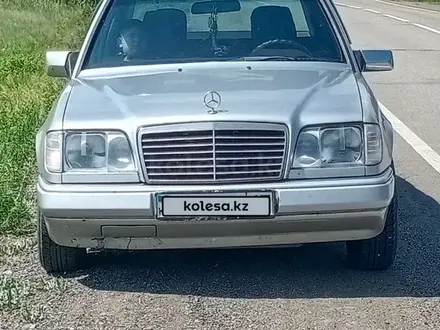 Mercedes-Benz E 230 1992 годаүшін2 200 000 тг. в Петропавловск – фото 2