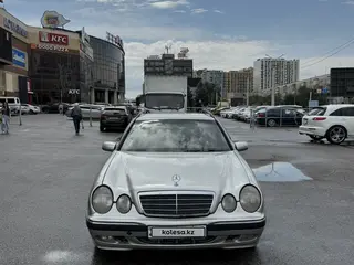 Mercedes-Benz E 320