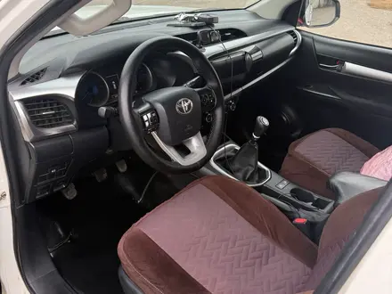 Toyota Hilux 2015 года за 13 750 000 тг. в Уральск – фото 8