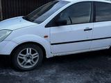 Ford Fiesta 2002 года за 950 000 тг. в Сарыколь – фото 3