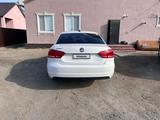 Volkswagen Passat 2014 годаfor5 500 000 тг. в Атырау – фото 4