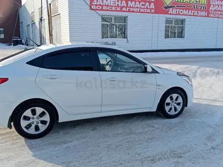 Hyundai Solaris 2015 года за 5 400 000 тг. в Жезказган – фото 2