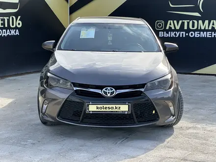 Toyota Camry 2014 года за 8 750 000 тг. в Атырау – фото 2