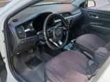 Kia Rio 2018 года за 4 900 000 тг. в Актобе – фото 5