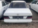 Mercedes-Benz E 230 1989 года за 900 000 тг. в Жезказган – фото 3