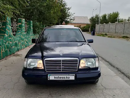 Mercedes-Benz E 280 1995 года за 2 200 000 тг. в Шымкент – фото 2