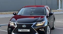 Lexus ES 350 2015 года за 12 300 000 тг. в Астана – фото 2