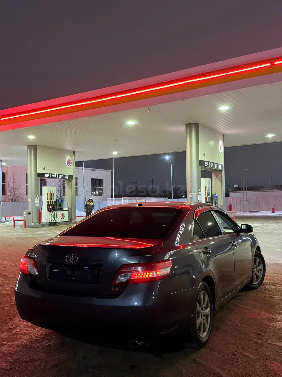 Toyota Camry, 2011
