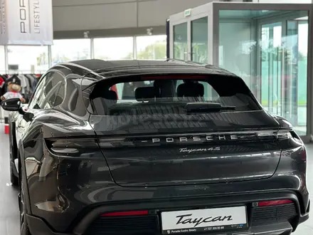 Porsche Taycan 2023 года за 75 000 000 тг. в Алматы – фото 5