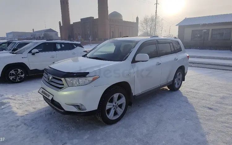 Toyota Highlander 2012 года за 13 500 000 тг. в Караганда