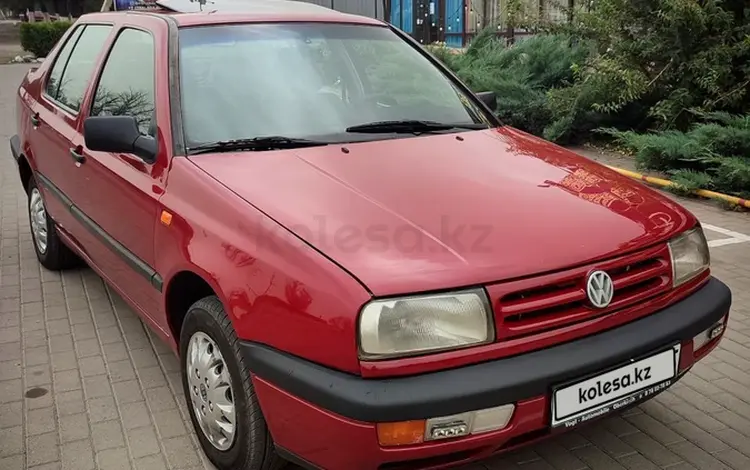 Volkswagen Vento 1995 года за 1 700 000 тг. в Алматы