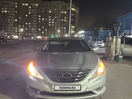 Hyundai Sonata 2010 года за 3 100 000 тг. в Астана – фото 3