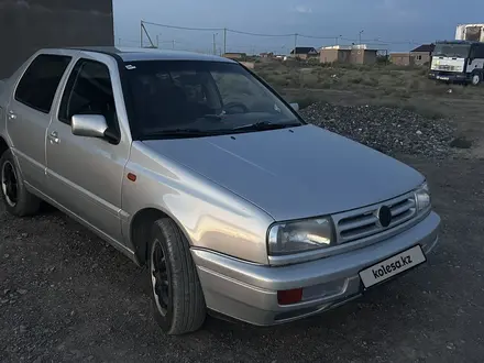 Volkswagen Vento 1994 года за 1 200 000 тг. в Чунджа – фото 7