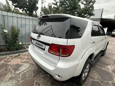 Toyota Fortuner 2006 года за 8 500 000 тг. в Алматы