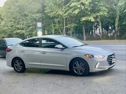 Hyundai Elantra 2018 года за 7 400 000 тг. в Шымкент