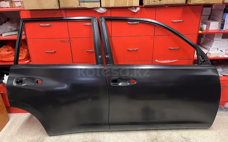 Дверь на Toyota LAND CRUISER PRADO 150 за 10 000 тг. в Алматы